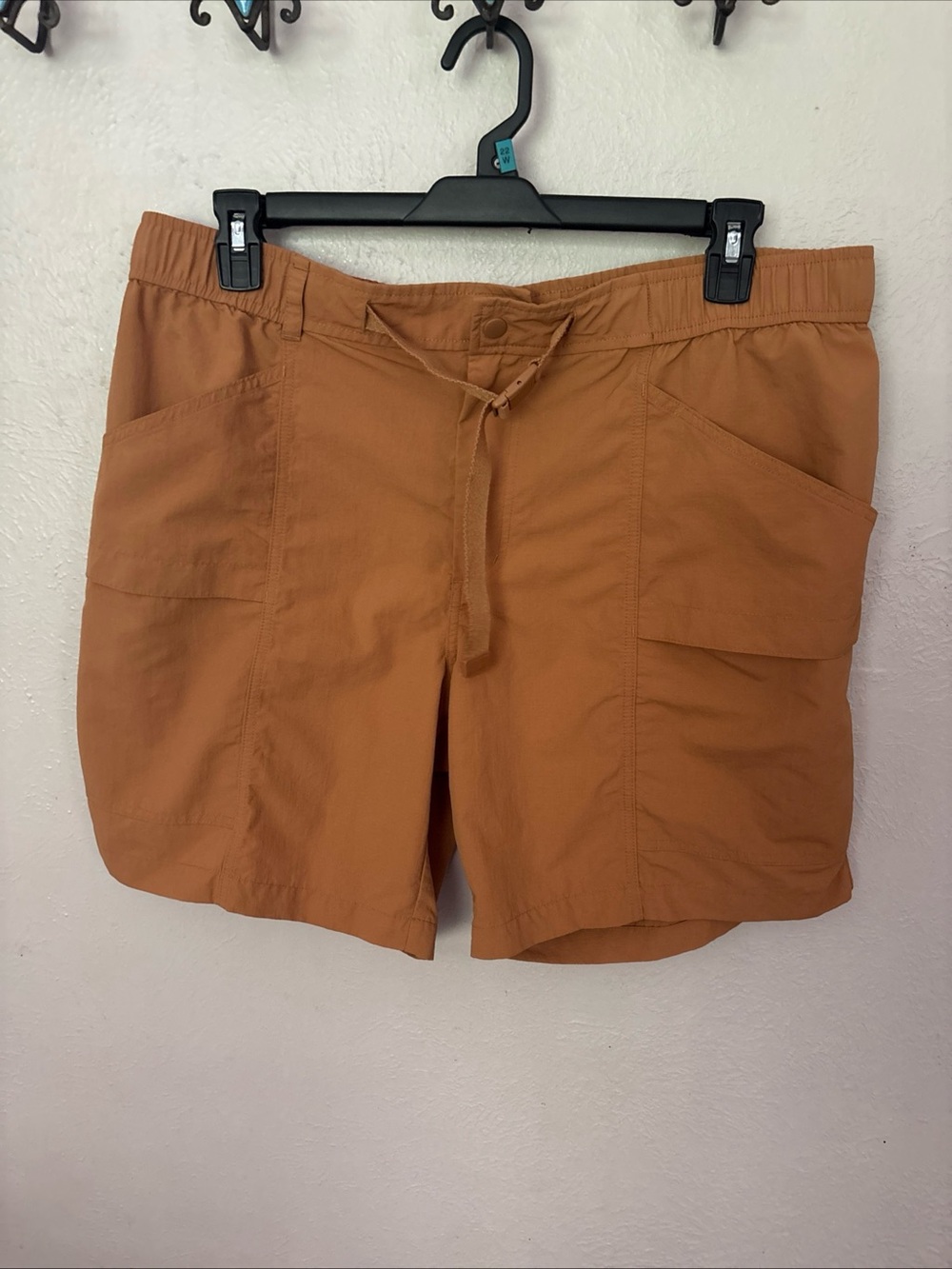 Eddie Bauer Men's Cargo Drawstring Shorts in Rust Brown XL